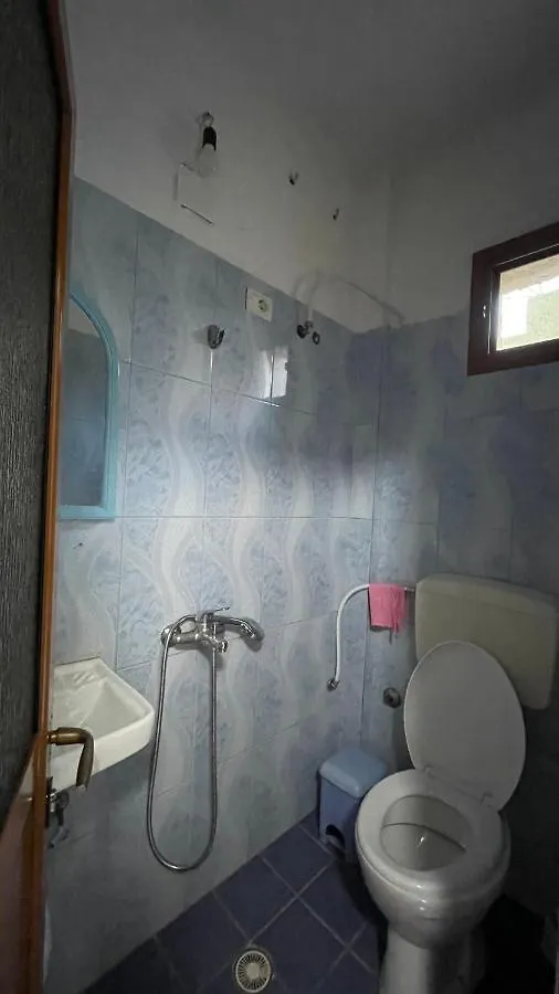 Guest house Vila Osmenaj Rent Room Or Apartment Vlore Albania