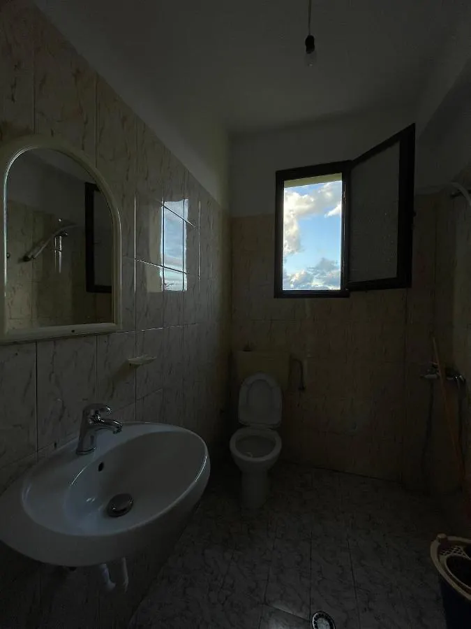 Vila Osmenaj Rent Room Or Apartment Vlore