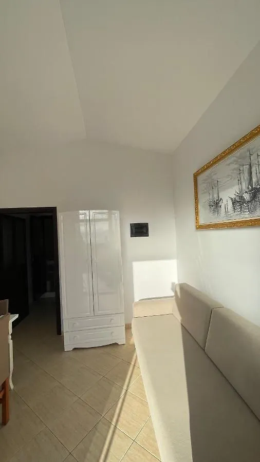 Guest house Vila Osmenaj Rent Room Or Apartment Vlore